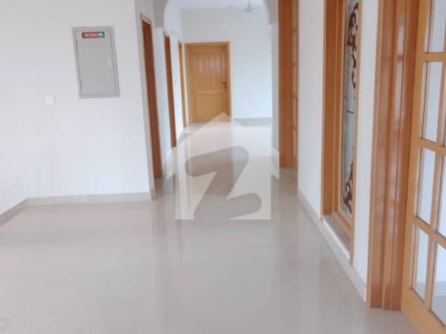 Triple Storey House Available For Sale D 12/3