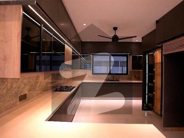 Triple Storey House For Rent D 12