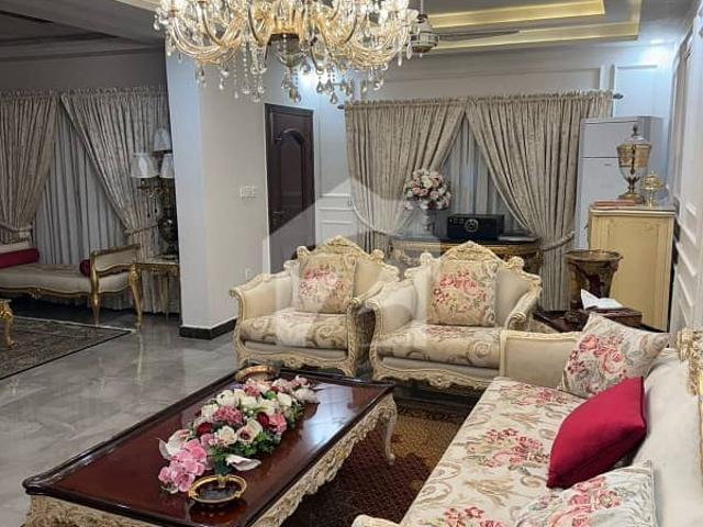 Triple Storey House, Prime Location House Available For Sale In F7