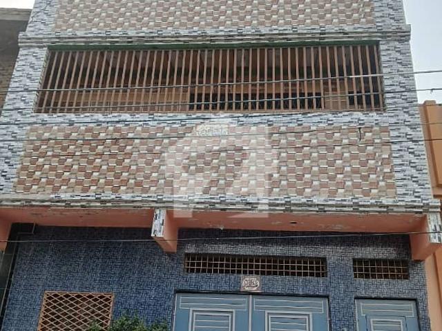 Triple Storey Luxurious House For Sale