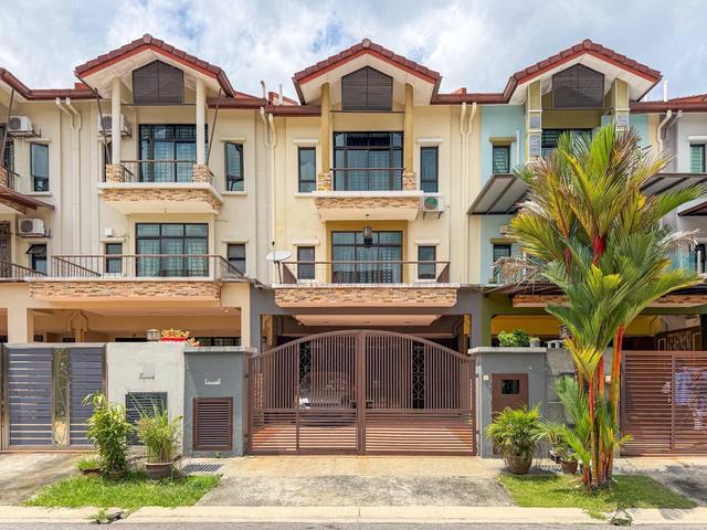 Triple Storey Taman Sentosa Villa Kajang