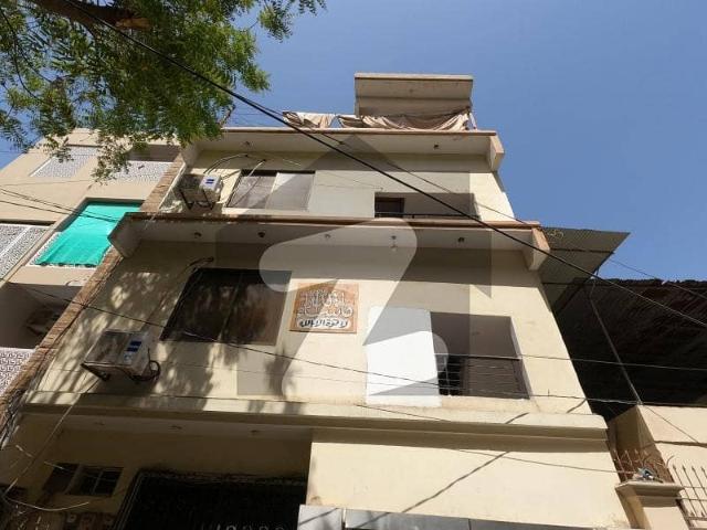 Triple Storey 160 Square Yards House For Sale In University Road