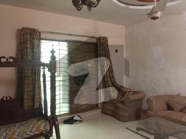 Triple Storey 10 Marla House For sale In Allama Iqbal Town