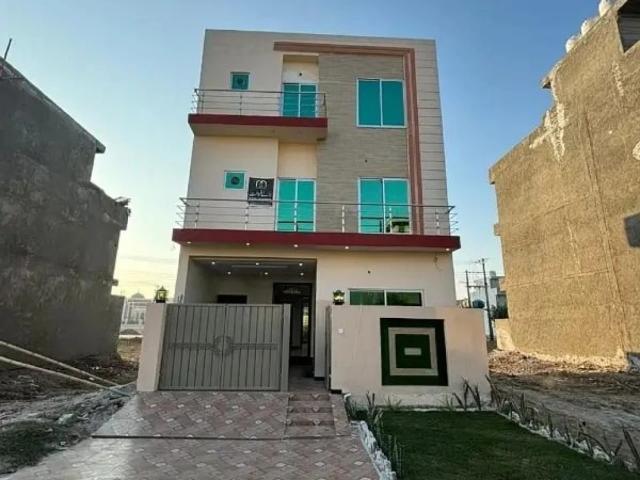Tripple Storey 5 Marla House Available In Central Park Block A1 For sale Lahore Central Park Housing Scheme ID 96969