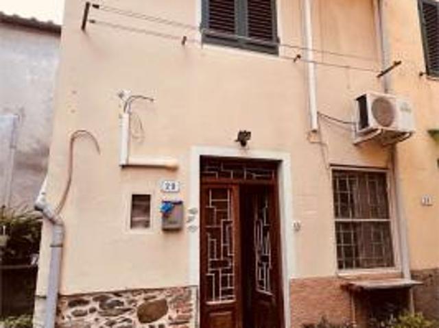 Trtf ponte 53 Porzione di Casa a Lucca Ponte a Moriano