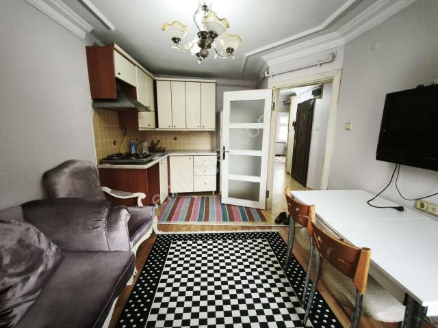 Truva Yağız'dan İlkadım Merkezde Eşyalı 2+1 Daire