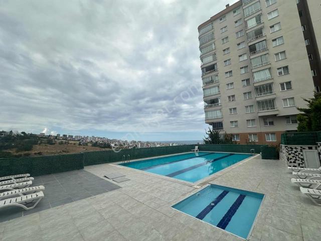 Truva/ Cevat Köse'den Site İçi Deniz Manzaralı Havuzlu 2+1