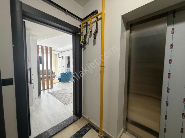 Truva/şerif'ten Körfezde Kiralık Sıfır Eşyalı 1+1 Daire