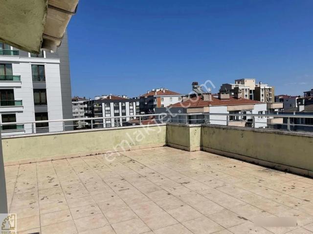 Truva Onur Gündüzcü'den Tramvayın Altında Teraslı Kiralık Daire