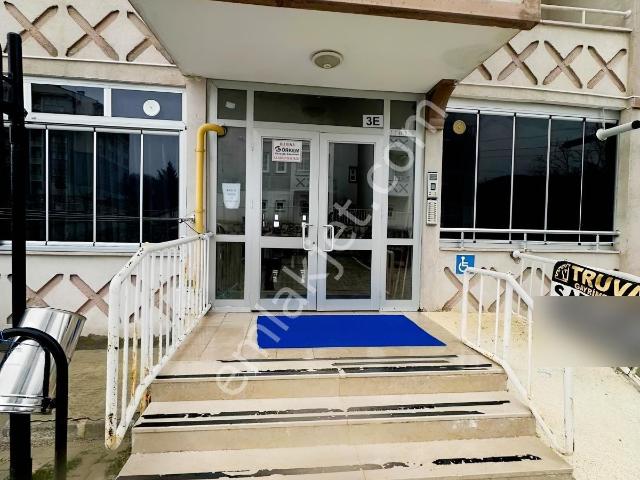 Truva'dan Ladik 2. Etap Tokide Fırsat Kiracılı Satılık 3+1 Daire