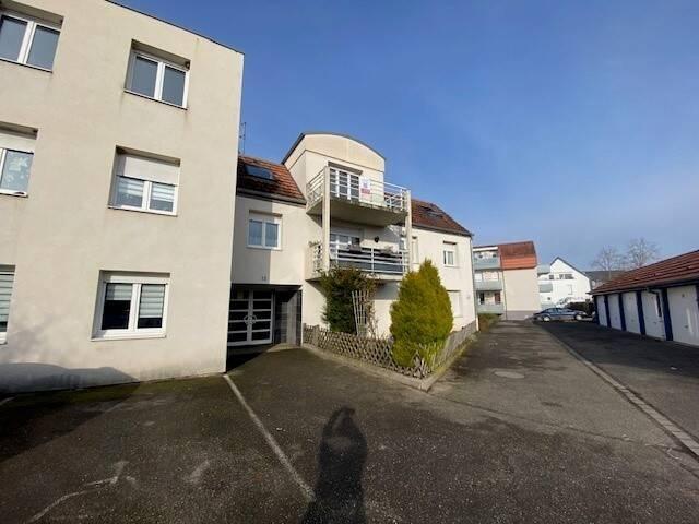 TRUCHTERSHEIM F4 90M² SOUS COMBLES
