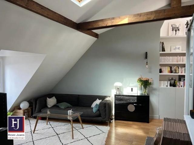 TRUDAINE 65m² au dernier étage 2 chambres