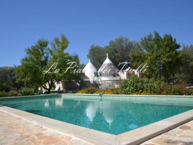 Trullo Otto Coni 150m² San Michele Salentino