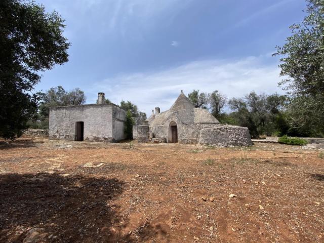 Trulli contrada Camarda Flat Tax al 7% per i pensionati str. 140m² Ceglie Messapica