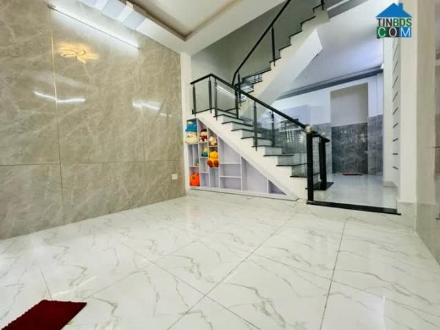 Trung Tâm Bình Tân Ngay Lê Văn Quới 3 Tầng Mới Đẹp 4PN Xe Hơi Tới Nhà 44M2 Sổ Hoàn Công