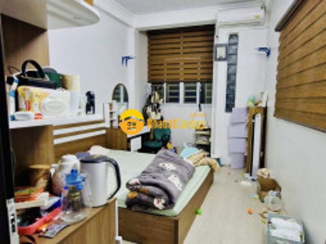 Trung tâm đống đa tầm tài chính hiếm gần phố mặt ngõ thông thẳng tắp