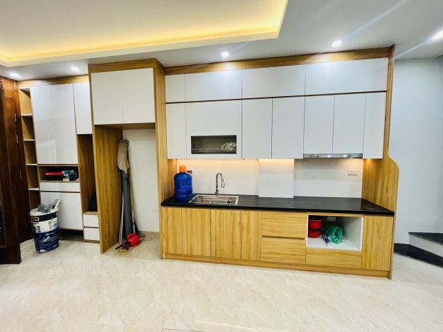 Trung Tâm Đống Đa – Nhà Mới Tinh 6 Tầng Thang Máy – Xách Vali Về Ở lh 0326.213.286