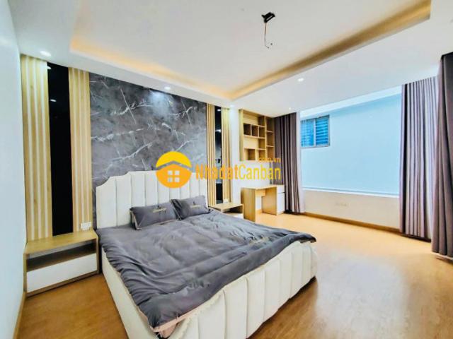 Trung tâm phố phùng hưng hà đông ô tô đỗ cửa 0914 233