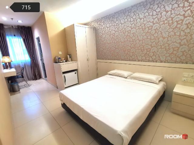 Trusted! Free Wifi & Free Cleaning ZERO DEPOSITMiddle room for rent at Jalan Raja Chulan