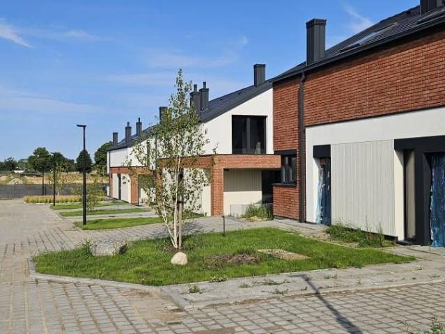 Dom bliźniak 74,5 m2 z możliwością wynajmu w Trzęsaczu