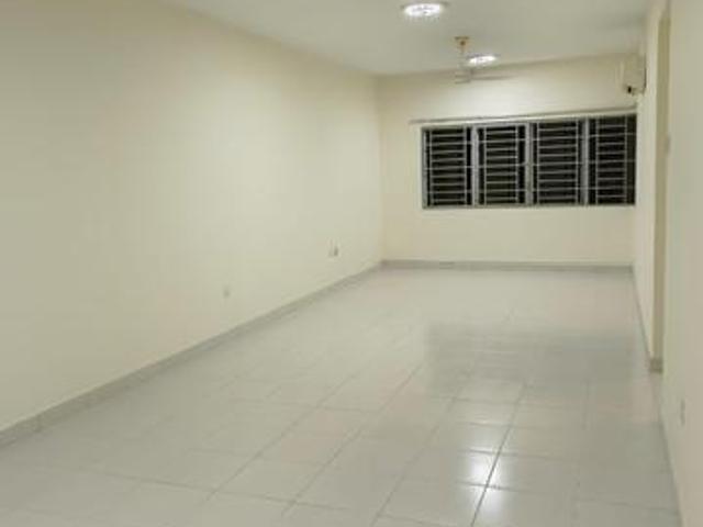 Two Car Park Cheapest Koi Kinrara Puchong near Impian Heights Legian