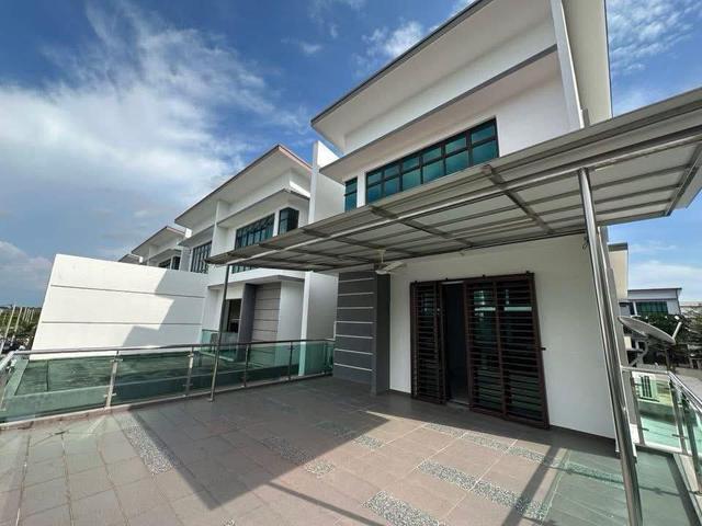 Two And Half Storey Terrace Corner Ozana Residence Bukit Katil