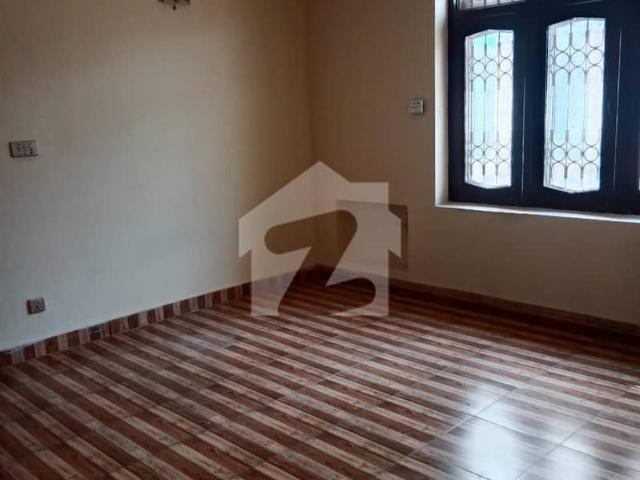 Two Bed With Study Room Upper Portion For Rent D Block Phase 1 DHA