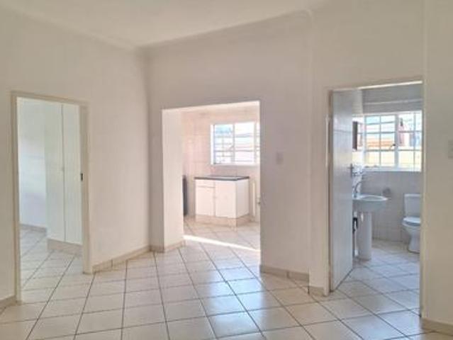 two bedroom townhouse to let brenthurst