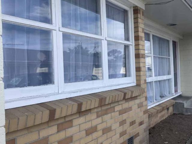 Two Bedroom unit Close to University