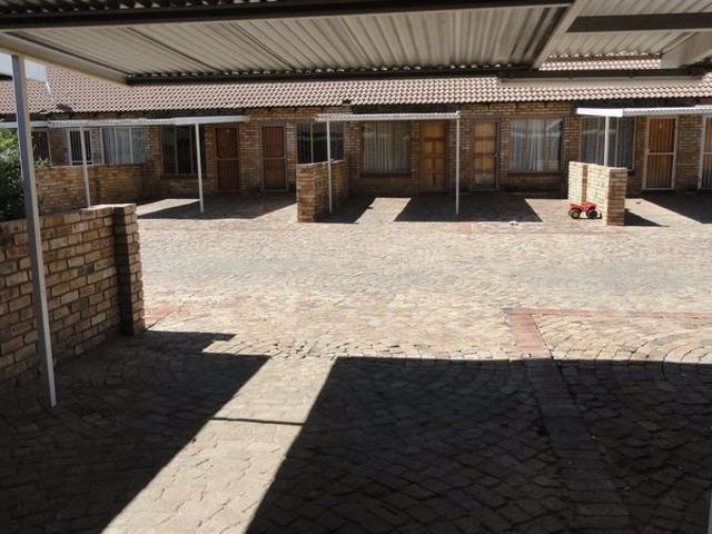 Two Bedroom Apartment / Flat For Sale In Die Bult