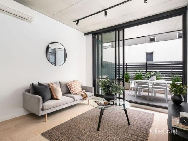 Two Bedroom Apartment in Collingwood