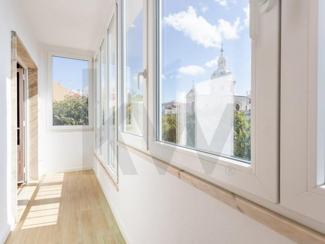 Two bedroom apartment in Belém with views over Igreja da Memória