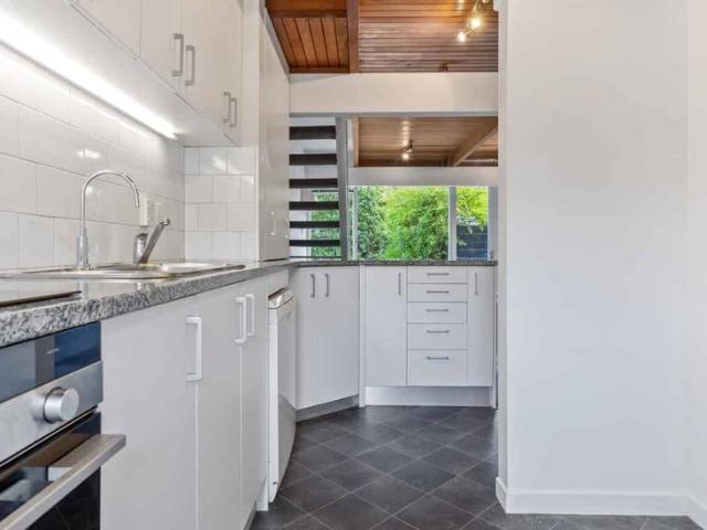 Two bedroom apartment in Fendalton with carport