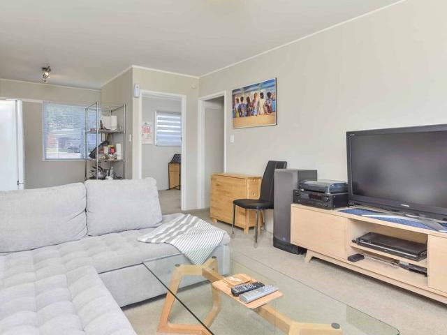 Two Bedroom Apartment in Mission Bay