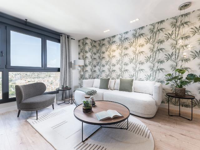 Two bedroom apartment with city view