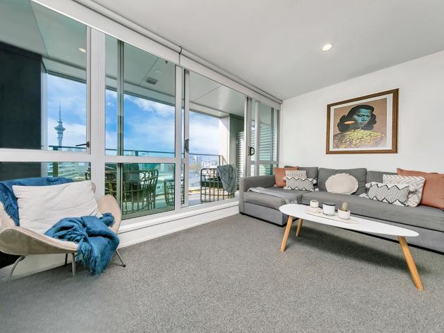 Two Bedroom City Apartment with Car Park $600 per week