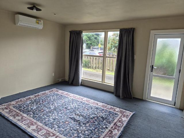 Two Bedroom, Close To Middlemore
