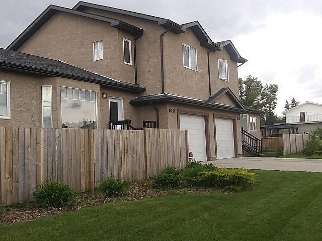 Two Bedroom Duplex In West Edmonton