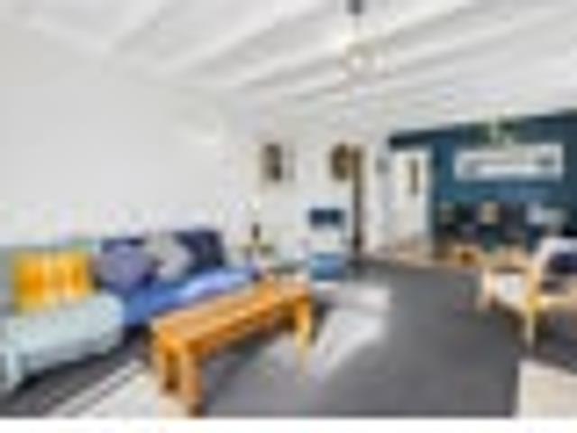 Two Bedroom Flat, Central Location!