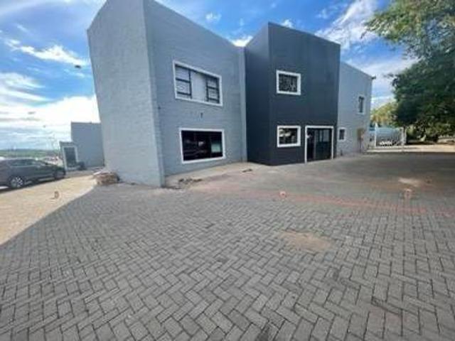 bachelor apartment let at 1 moolman.