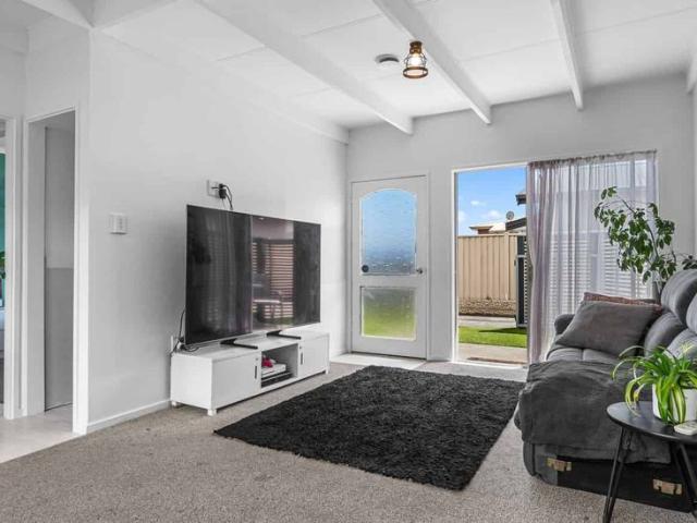Two Bedroom Home Perfect Easy Care Living