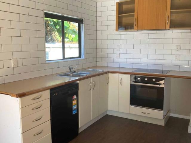 Two bedroom House on Hinewai