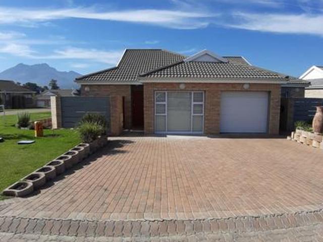 two bedroom in groenkloof retirement.