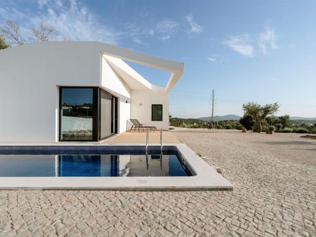 Two Bedroom Modern Villa With A Swimming Pool, Plus Magnific. 198m² Santa Catarina Da Fonte Do Bispo