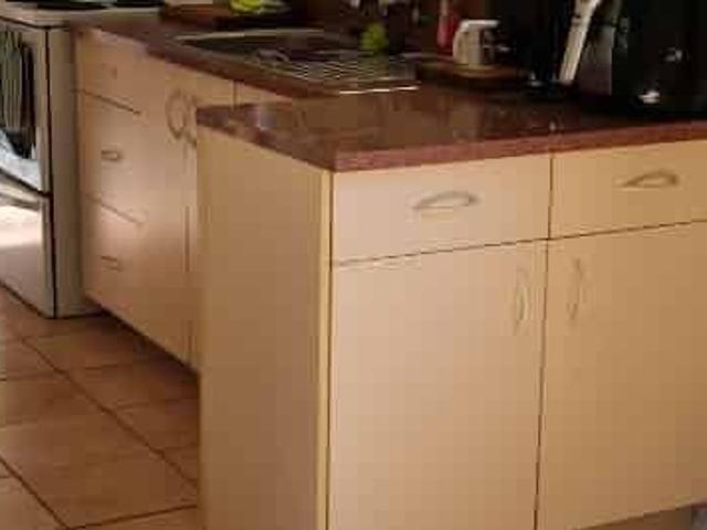 Two Bedroom plus study house in Browns Bay