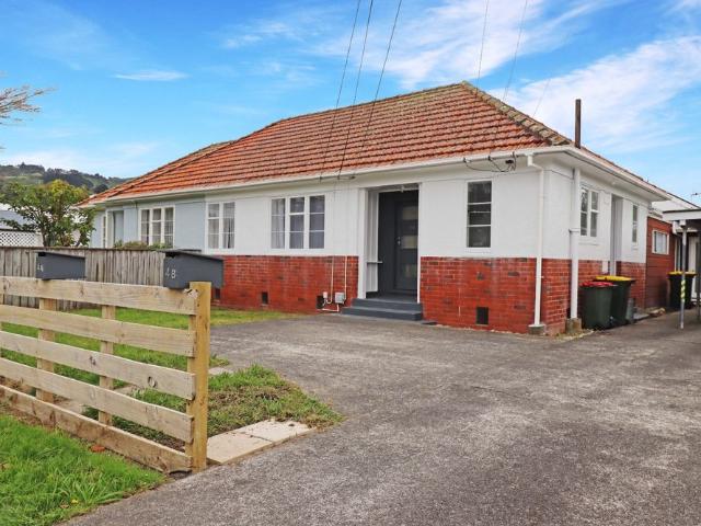 Two bedroom semi detached in Ropata