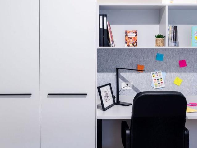 Two bedrooms and one bathroom that can be split into groups. 【2 weeks rent free】