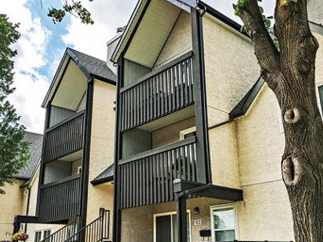 Two Bedrooms Apartment For Sublet