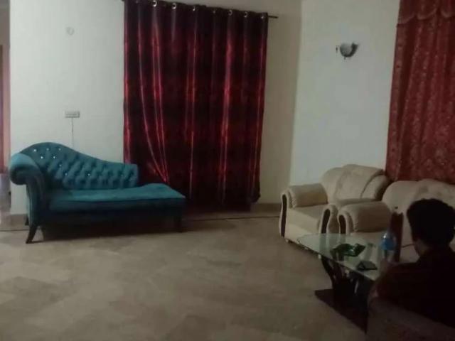 Two bedrooms for rent Islamabad F 11 ID 05541