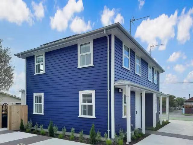 Two Bedrooms In Edgeware – First National Real Estate